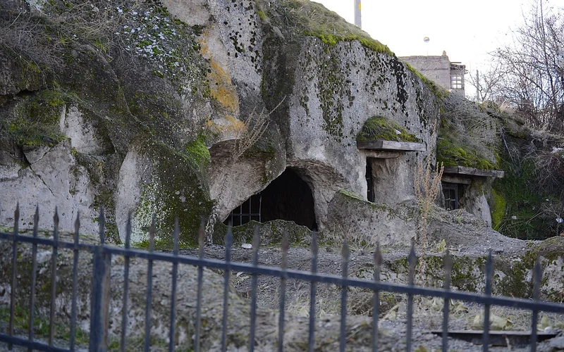 Perre Antik Kenti (Pirin Nekropolü)
