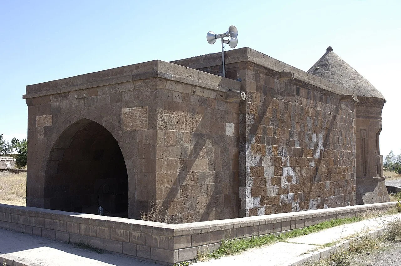 Ahlat Selçuklu Meydan Mezarlığı