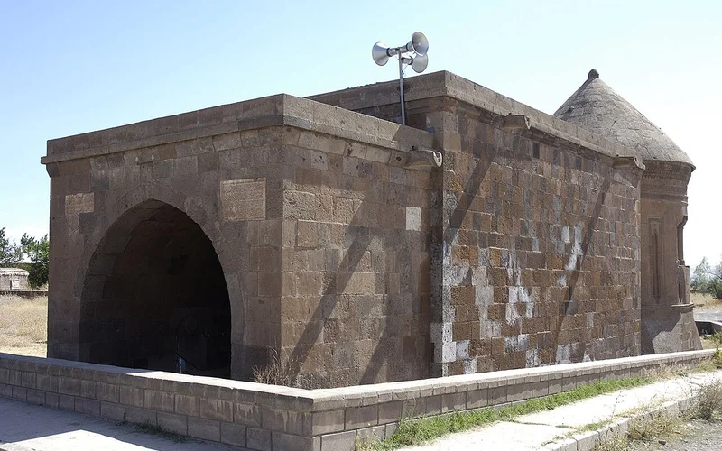 Ahlat Selçuklu Meydan Mezarlığı