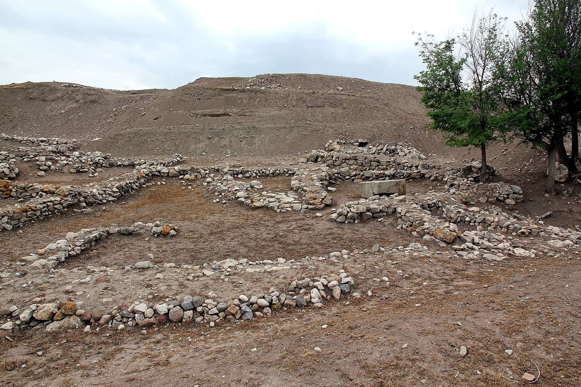 Eskiyapar Höyüğü