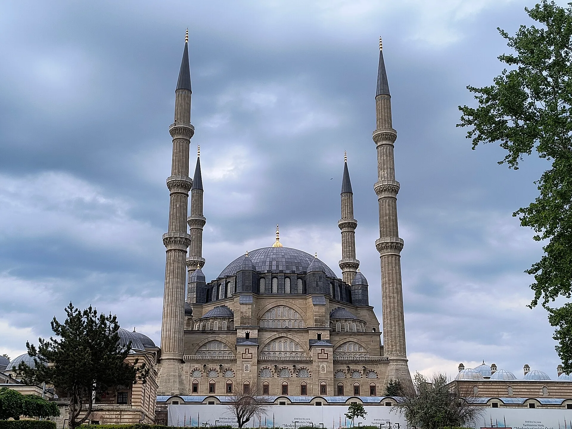 Selimiye Camii ve Külliyesi