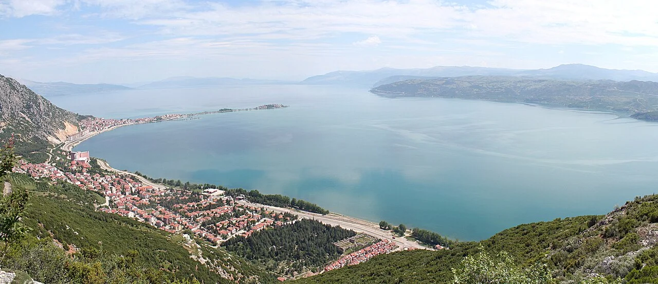 Eğirdir Gölü ve Yeşilada