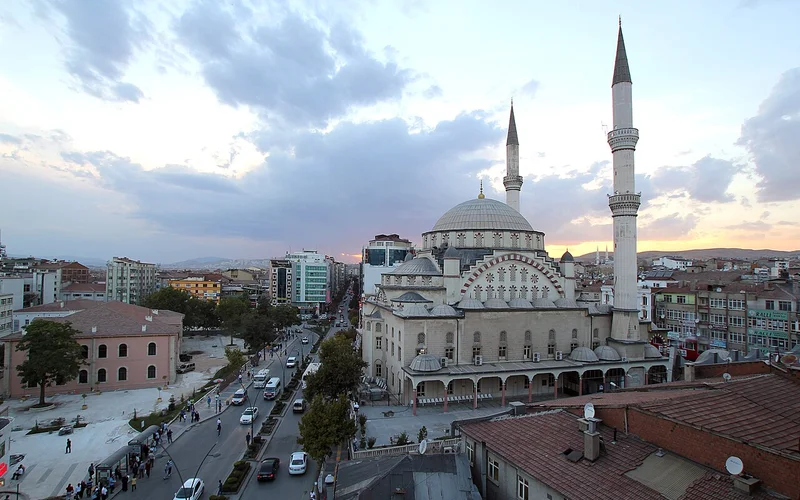 İzzet Paşa Camii