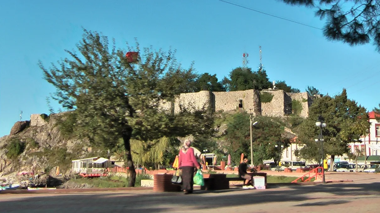 Tirebolu Kalesi (Saint Jean Kalesi)