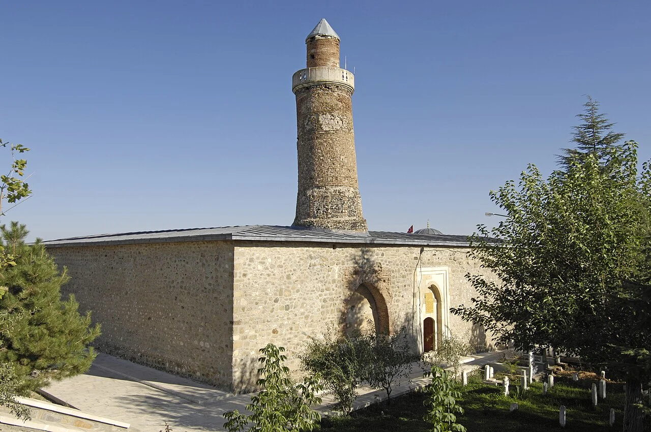 Harput Kalesi ve Eğik Minare
