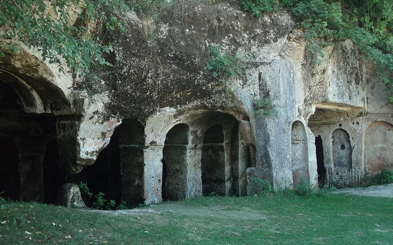 Kıyıköy Aya Nikola Kaya Manastırı