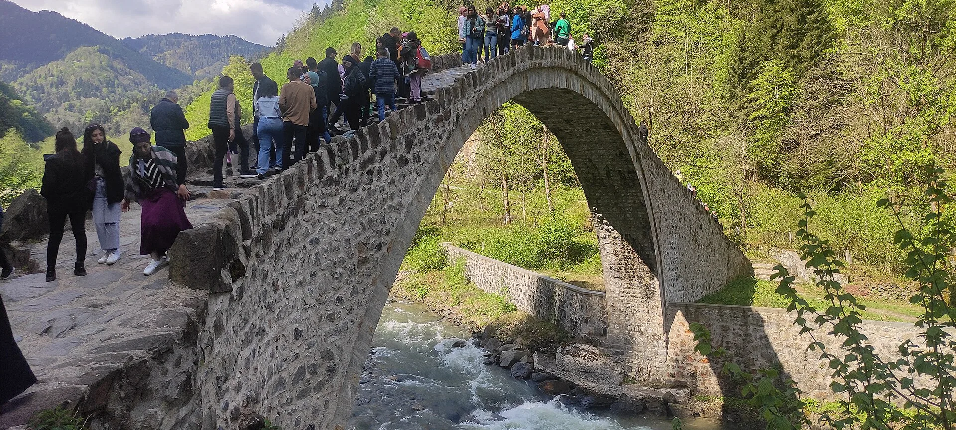 Fırtına Vadisi Tarihi Taş Kemer Köprüleri (Şenyuva Köprüsü)
