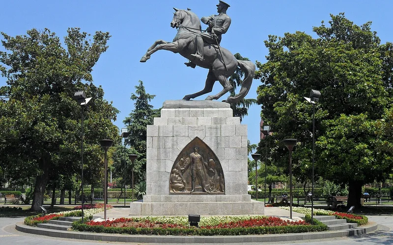 Atatürk Onur Anıtı