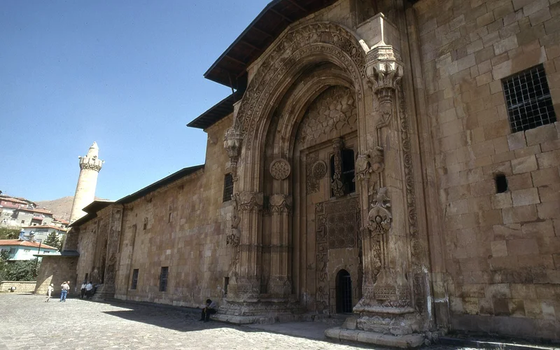 Divriği Ulu Camii ve Darüşşifası