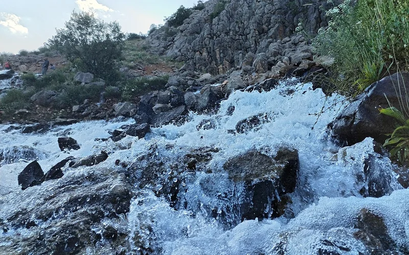 Munzur Gözeleri (Munzur Suyu Kaynağı)